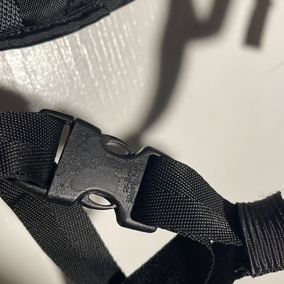 Camelbak Rocket Hydration Hiking Backpack - Picture 10 of 11